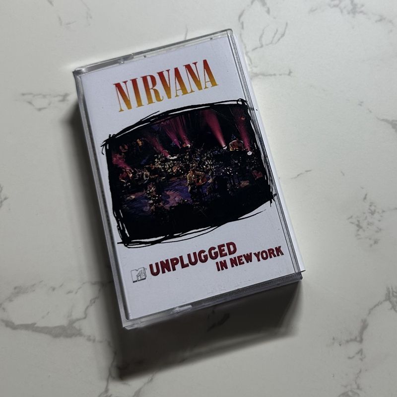 西洋ロック音楽カセットテープ未開封、歌詞ブック付き、レトロノ - Audio Musically のレビューと価格
